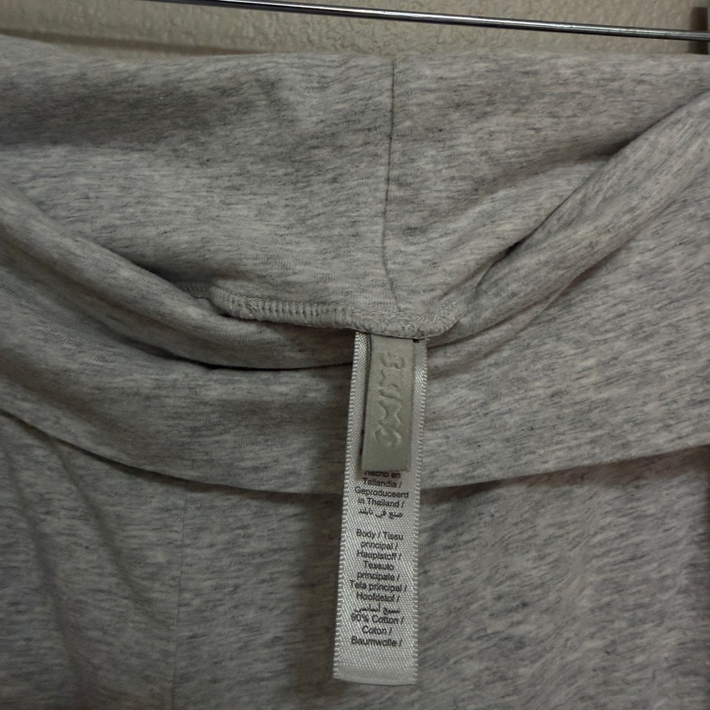 SKIMS straight leg yoga pants - Picture 2 of 2